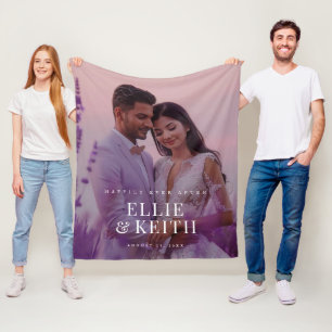 Whimsical glücklich je nach Lila Foto Hochzeit Fleecedecke