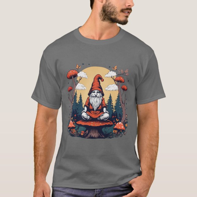 Whimsical Gnome Meditation T-Shirt (Vorderseite)