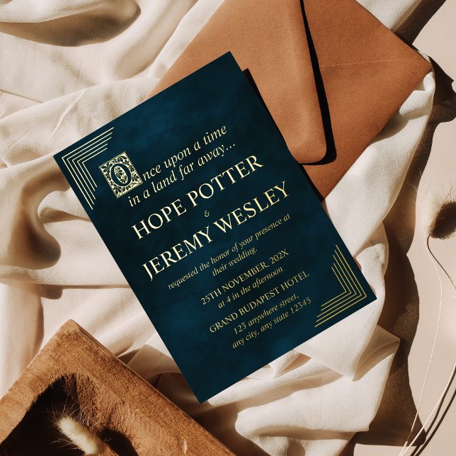 Whimsical Gold Emerald Storybook Fairy Tale Burg Folieneinladung (Von Creator hochgeladen)