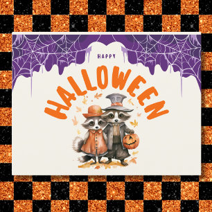 Whimsical Happy Halloween Raccoon Couple Feiertagspostkarte