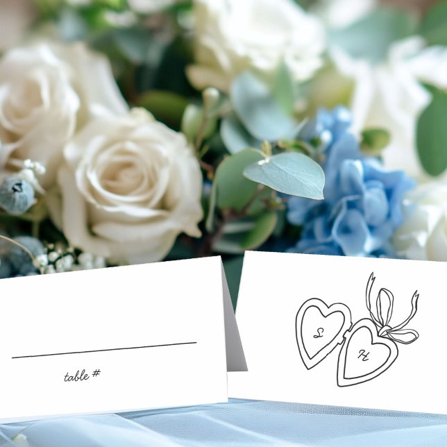 Whimsical Heart Locket Doodle Sketch Modern CUSTOM Platzkarte (Whimsical Heart Locket Doodle Sketch Modern CUSTOM Place Card
)