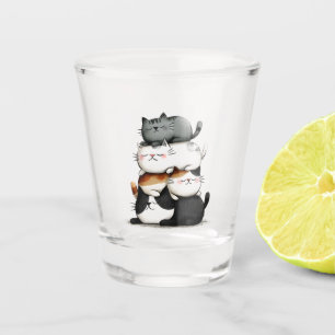 Whimsical Illustration of a Stack of Adorable Cats Schnapsglas