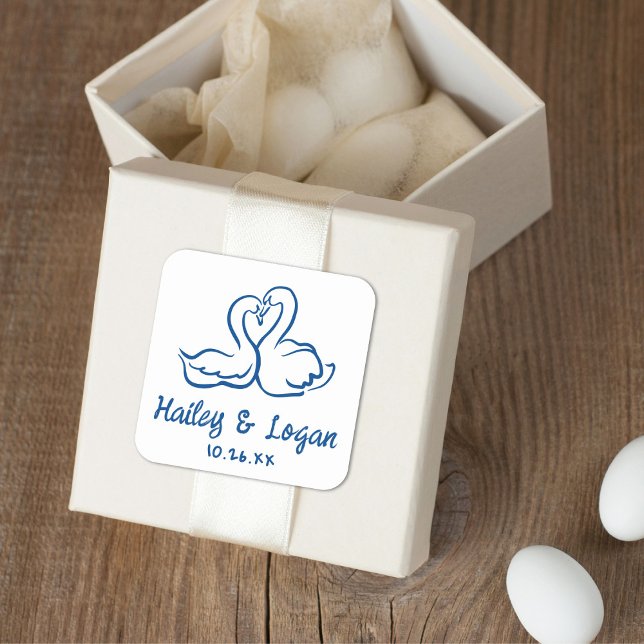 Whimsical Illustriert Swan Modern Fun Wedding Quadratischer Aufkleber (Von Creator hochgeladen)