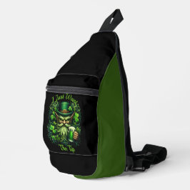 Whimsical Leprechaun trinkt ein Frothbier Crossbody Bag