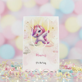 Whimsical magic pink dabbing unicorn Kindergeburts Mittlere Geschenktüte
