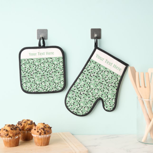 Whimsical Mint Polka Dot Doodles Pattern Ofenhandschuh & Topflappen-Set (Insitu (Hängend))