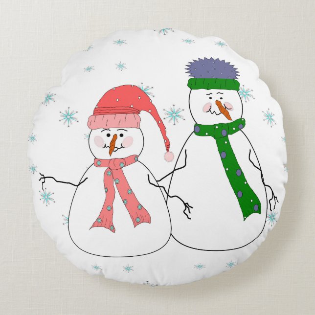 Whimsical Mr. und Mrs. Snowman Snowing Winterkunst Rundes Kissen (Vorderseite)