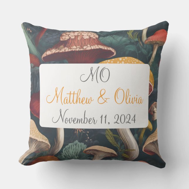 Whimsical Mushroom Pattern Hochzeitsgeschenk Kissen (Vorderseite)