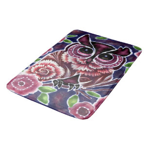 Whimsical Owl auf Blütenzweig Rosa Blau Badematte