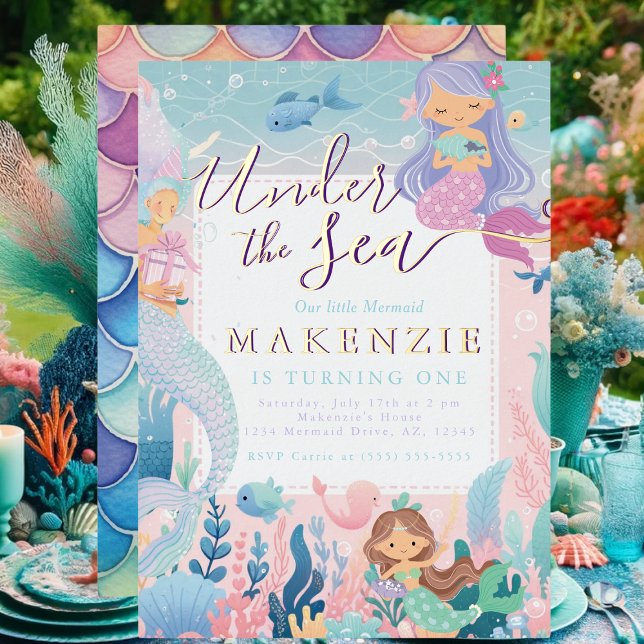 Whimsical Pastel Mermaid unter Meer Folieneinladung (Under the Sea mermaid birthday invitation with pastel ocean design and gold foil accents.)