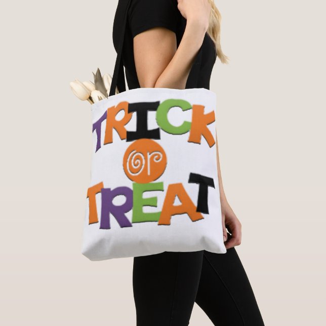 Whimsical Personalisiert Trick oder Treatdesign (Von Nahem)