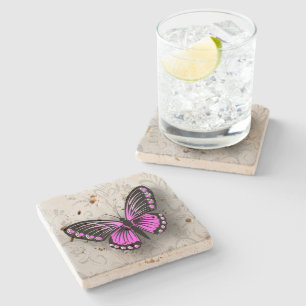 Whimsical Pink Butterfly auf grauer Blütenpracht Steinuntersetzer
