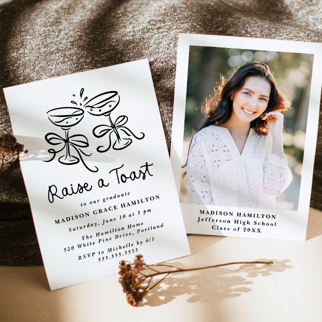 Whimsical Raise a Toast Foto Graduation Party Einladung (Von Creator hochgeladen)