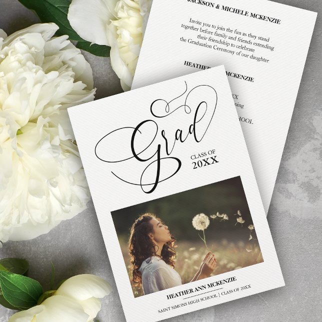 Whimsical Script Chic Black Modern Foto Graduate Einladung (Von Creator hochgeladen)