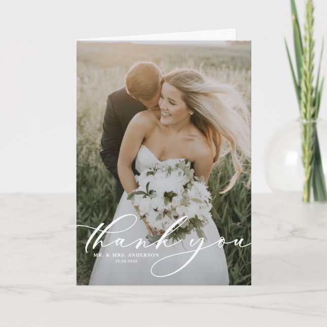 Whimsical Script Overlay Foto Hochzeit Dankeskarte (Vorderseite)