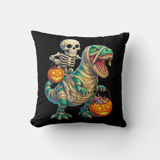 Whimsical Skeleton Riding Mummy T-Rex Halloween Kissen (Vorderseite)