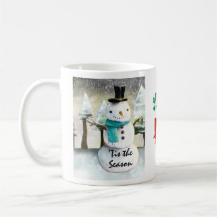 Whimsical Snowman im Winter Weihnachtslandschaft Kaffeetasse