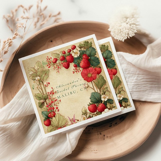 Whimsical Strawberry Botanicals Brautparty Serviette (Von Creator hochgeladen)