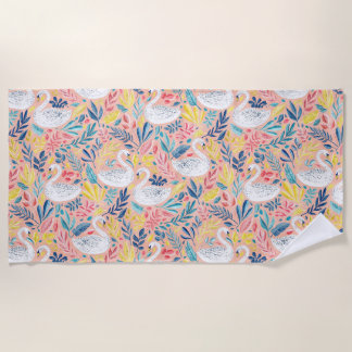 Whimsical Sweet Swans on Pale Pink Strandtuch