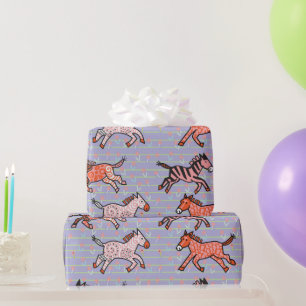 Whimsical und spielerisch stilisierte Zebras Geschenkpapier