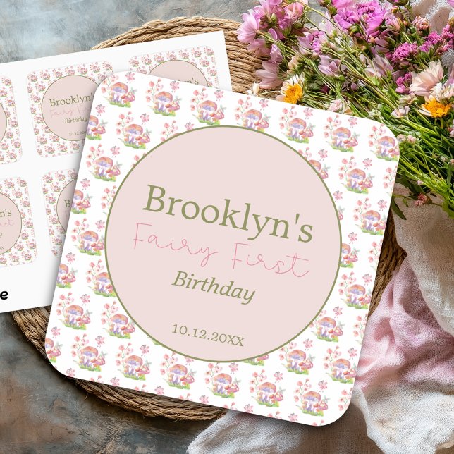 Whimsical Watercolor Floral Pilz Fairy First Quadratischer Aufkleber (Whimsical Watercolor Floral Mushroom Fairy First Square Sticker)