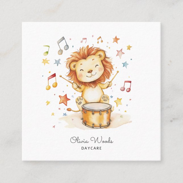Whimsical Watercolor Lion Cub Kinderbetreuung Quadratische Visitenkarte (Vorderseite)