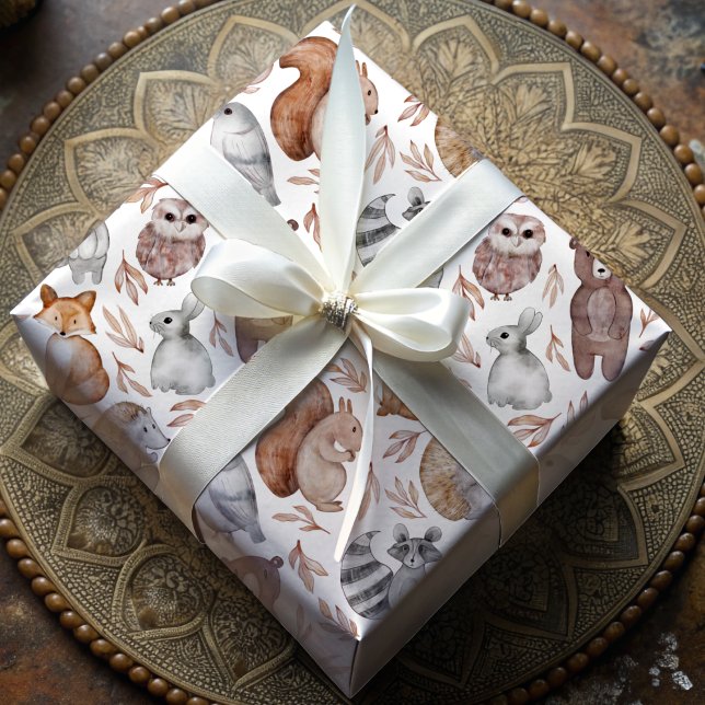 Whimsical Watercolor Woodland Animes Geschenkpapier (Von Creator hochgeladen)