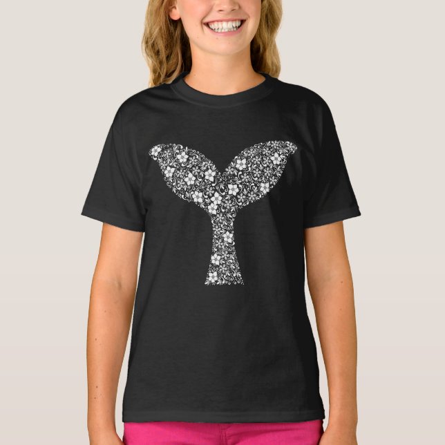 Whimsical Whale Schwanz: Schönheit im Blut T-Shirt (Vorderseite)