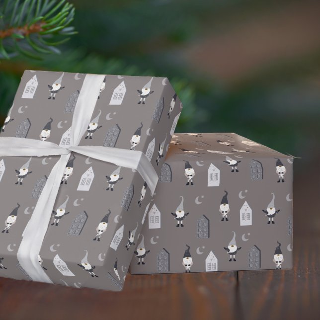 Whimsical Winter Gnome und Häuser Geschenkpapier (Von Creator hochgeladen)