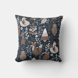Whimsical Woodland Creatures Pattern Kissen