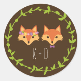 Whimsical Woodland Foxes Hochzeit Runder Aufkleber