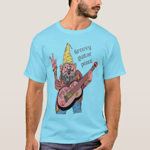 Whimsicaler Gnom mit Friedensgitarre, Groovy 60er- T-Shirt