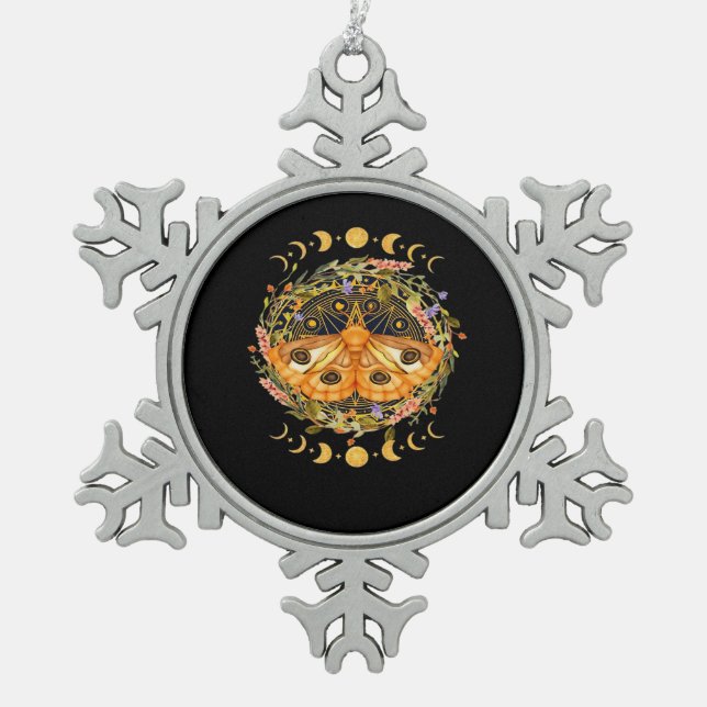 Whimsigoth Moth Classic Schneeflocken Zinn-Ornament (Vorderseite)