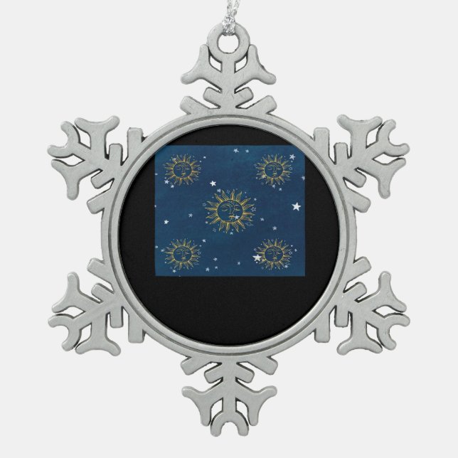 Whimsigoth Night Sky Sun Moon Witchy Classic Desig Schneeflocken Zinn-Ornament (Vorderseite)