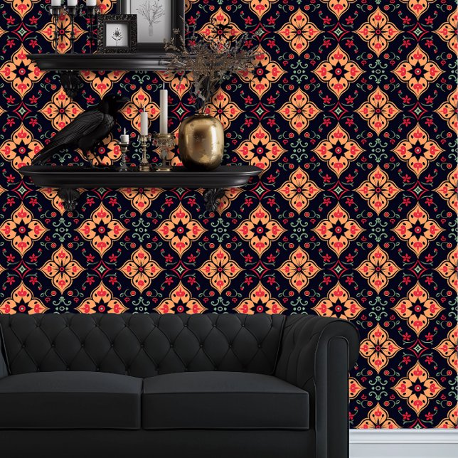 Whimsigoth Orange und Red Geometric Floral Tapete (Whimsigoth Orange and Red Geometric Floral Wallpaper behind a black couch.)