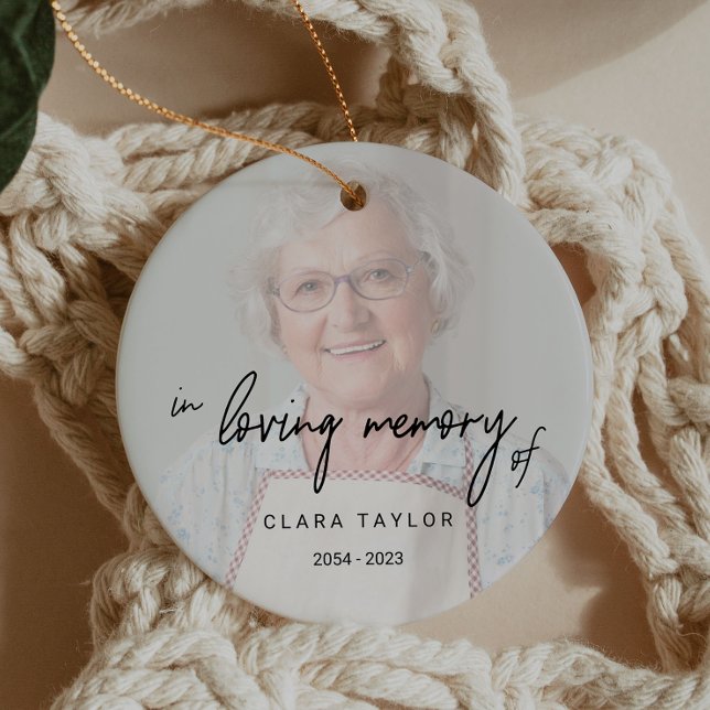 Whimsikalische Kalligraphie verblasste Foto in der Keramik Ornament (Von Creator hochgeladen)