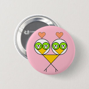 Whimsikalrosa niedliche Lieblinge mit Herzen Button