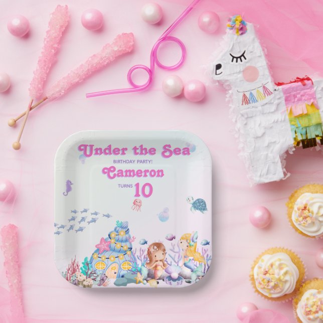 Whimsikisches Elegant unter dem Meerjungfrau-Platz Pappteller (Party)