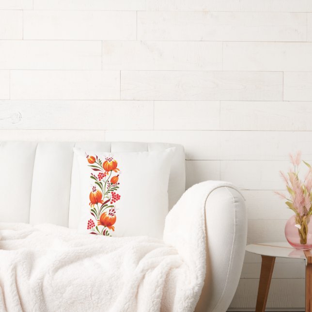 Whimsisch und elegant orange Blume und Beeren Kissen (Liege)