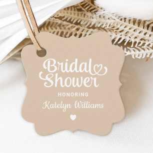 Whimsische Beige-Herz-Schrift Hochzeitsdusche Geschenkanhänger