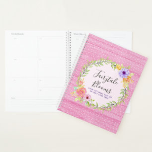 Whimsische florale Rosen und rustikales rosa Holz Planer