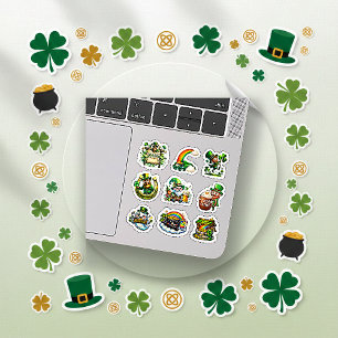 Whimsische grüne Cartoon-St.-Patrick-Leprechaun-Ku Aufkleber