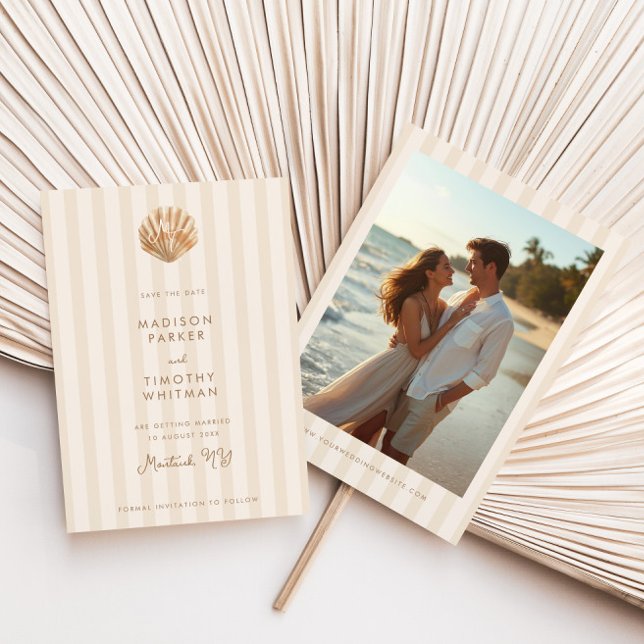 Whimsische Shell-Monogramm-Küstenhochzeit Save The Date (Von Creator hochgeladen)