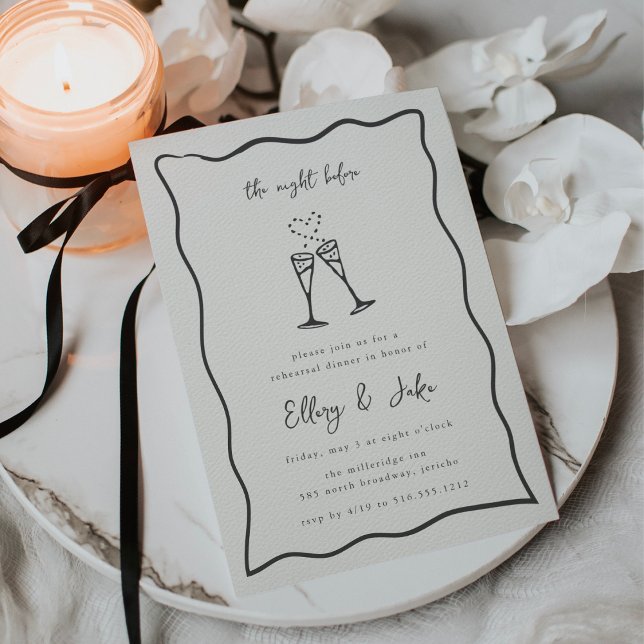 Whimsischer Champagne Doodle Probe Dinner Einladung (Whimsical rehearsal dinner invitation with a hand drawn scallop border)