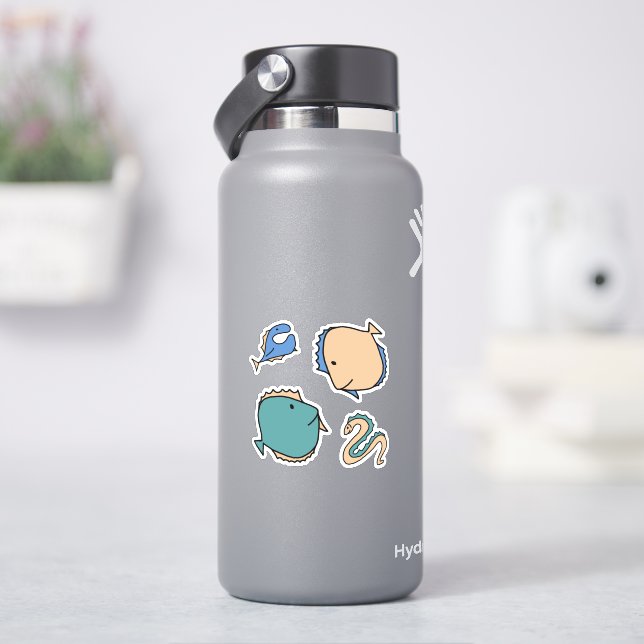 Whimsischer Fisch und Aal Aufkleber (HydroFlask)