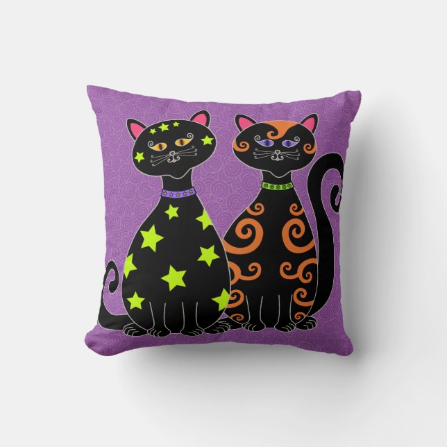 Whimsisches Schwarzes Katzen Halloween Kissen (Vorderseite)