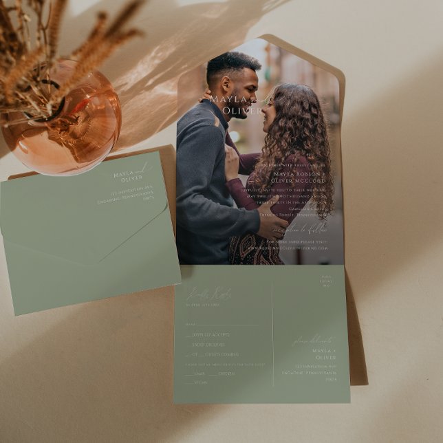 Whimsisches Skript | Sage Green Foto Siegel and Se All In One Einladung (Von Creator hochgeladen)