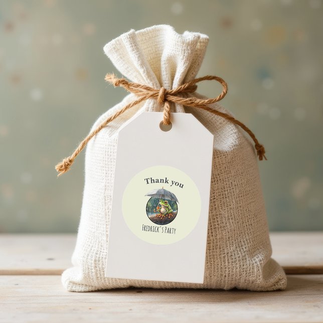 Whimsiscore Frog Birthday Party Danke Runder Aufkleber (Whimsical woodland cottagecore child's birthday party rainy day aesthetic thank you sticker party)