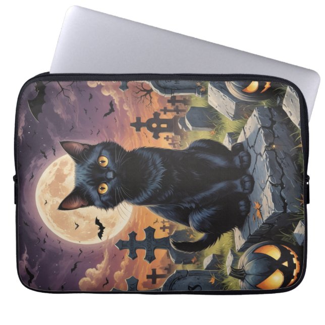 Whiskers of the Witching Hour - Black Cat Laptopschutzhülle (Vorderseite)