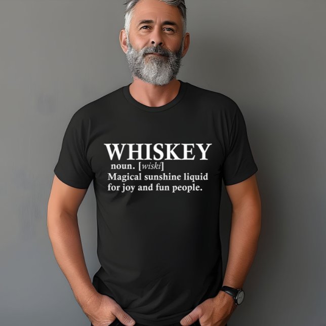 Whiskey-Definition lustige Trinkquoten T-Shirt (Von Creator hochgeladen)